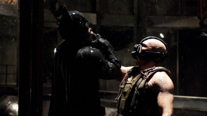 Batman vs Bane (O Gigante Coxinha?) – Arnobio Rocha